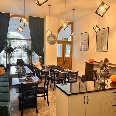 크로스노 The Old Townhouse 아파트 호텔 외부 사진